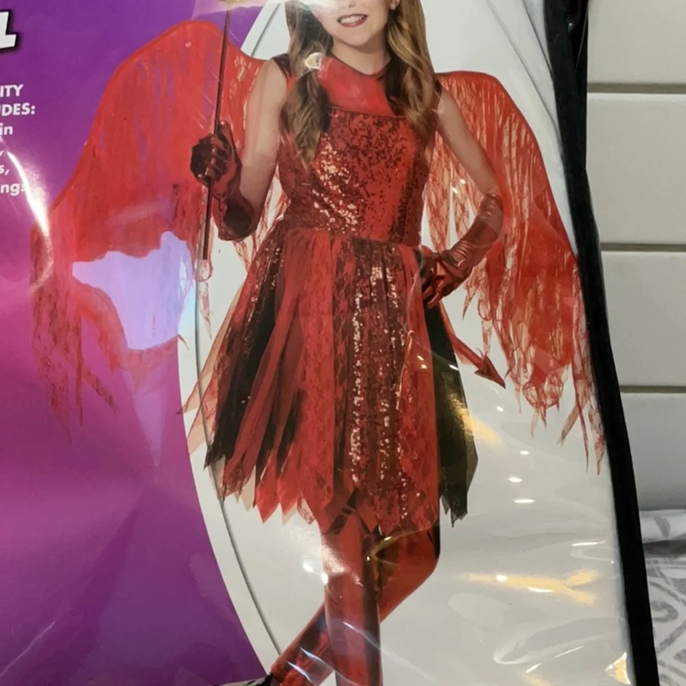 👹 Spirit Devil girl costume size large.